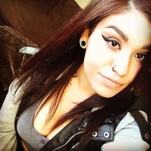 Meet your Posher, Katelyn